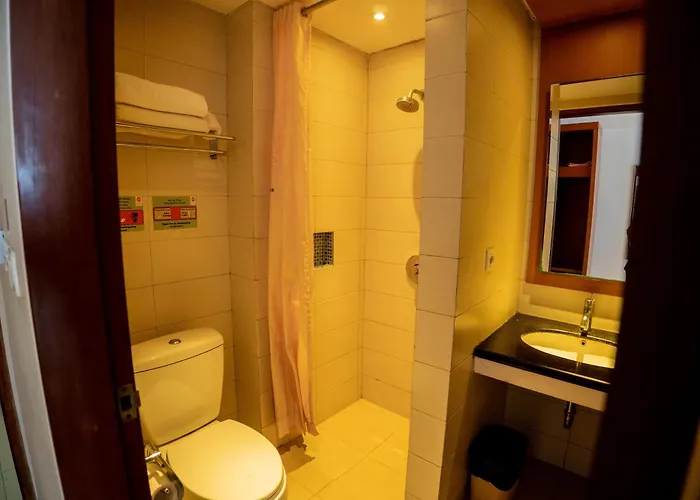Bali Sun Tropical & - Formerly The Sun & 4*